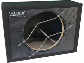 AUDIO SYSTEM Lege behuizing. Gesloten kist 32 liter voor 30 cm bas AUDIO SYSTEM Lege behuizing. Gesloten kist 32 liter voor 30 cm bas (kist is netter dan foto)