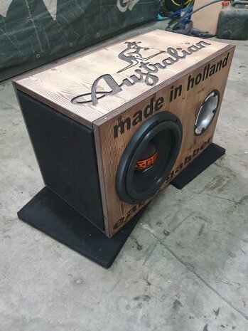 AUSTRALIAN prijs is inc subwoofer