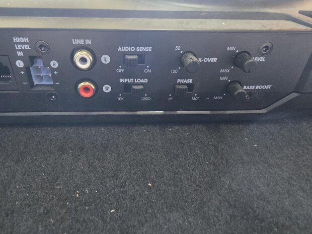 JBL basspro sl2
