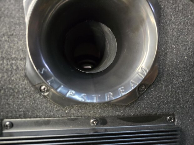 JBL BASSPRO8T Tube 