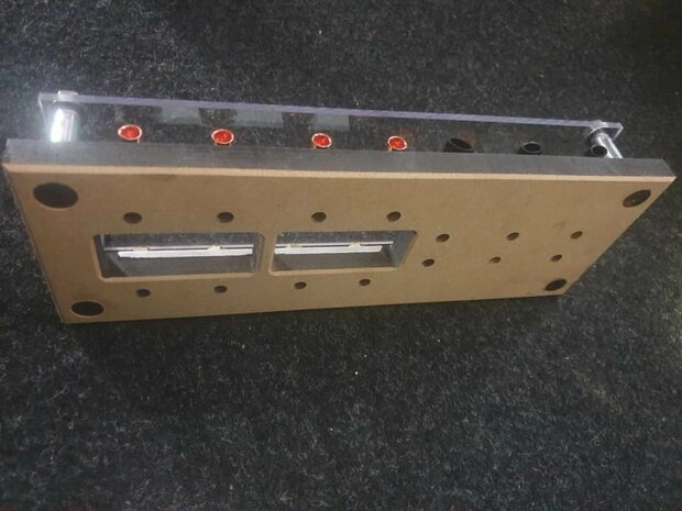 zekering houders met aluminium strip (+plus en -min