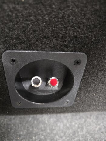 play it louder inc 2x 8 inch subwoofer